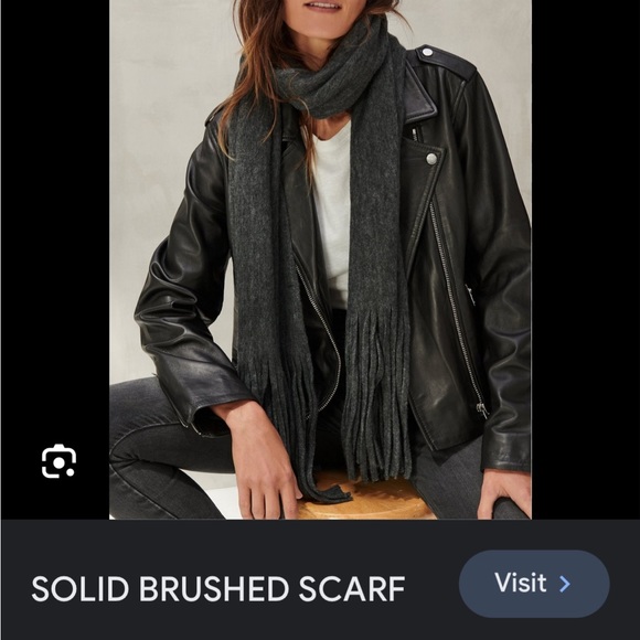 Lucky Brand NWT charcoal grey oversized fringed scarf - Picture 1 of 1